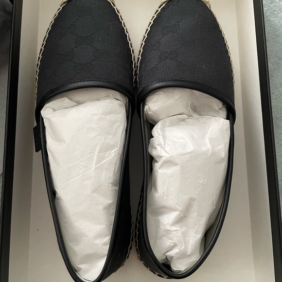 Brand New Gucci Espadrilles black slip-on/flap. - Picture 1 of 5